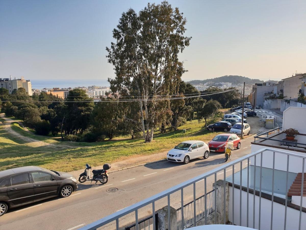 Apartamentos Juan Jose Lloret de Mar Kültér fotó